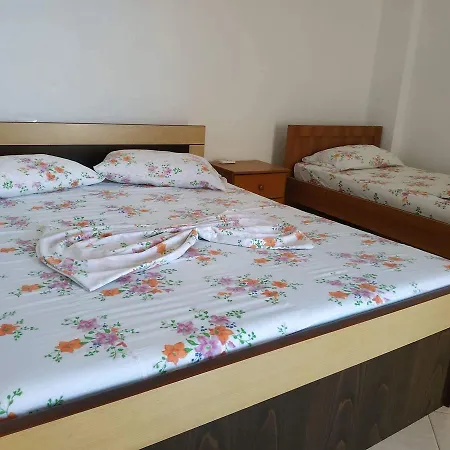 Vila Veliaj *