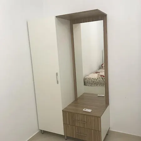 Vila Veliaj Apartment Ksamil