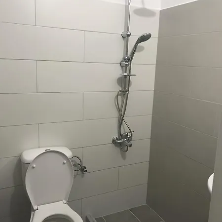 Vila Veliaj *